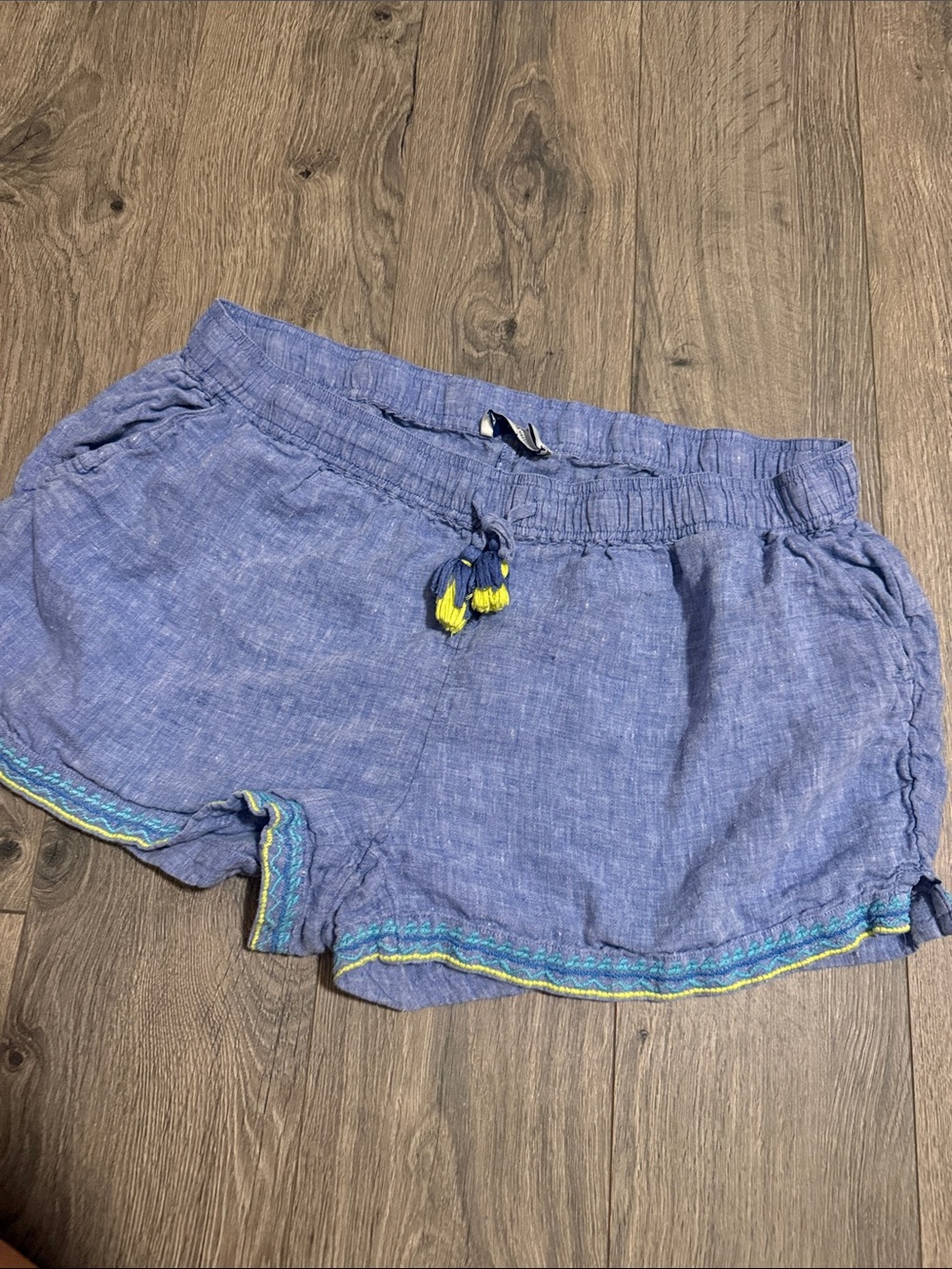 Vineyard Vines Chambray Blue Athletic Shorts with Yellow Tassels